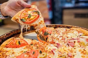 Pizza Hut PH Express Shopping Plaza: Pizzaria, Sobremesas, Bebidas em Niterói image