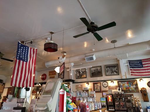 Grocery Store «Newtown General Store», reviews and photos, 43 Main St, Newtown, CT 06470, USA