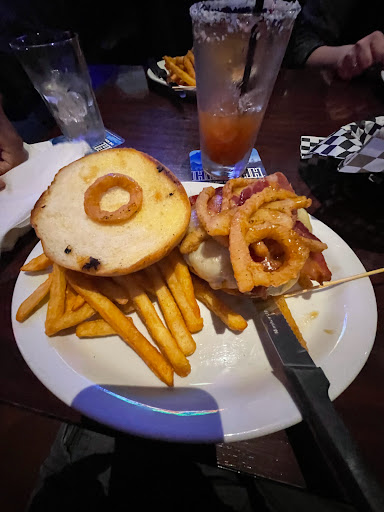 Sports Bar «Brass Rail Sports Bar, Restaurant & Pool Hall», reviews and photos, 4940 NE 81st St, Kansas City, MO 64119, USA