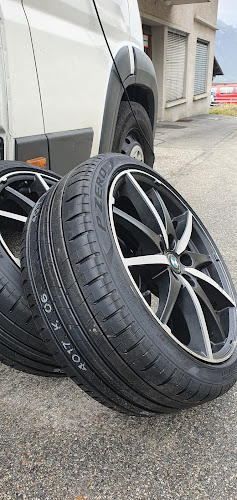 Kommentare und Rezensionen über Tyre Truck Sàrl