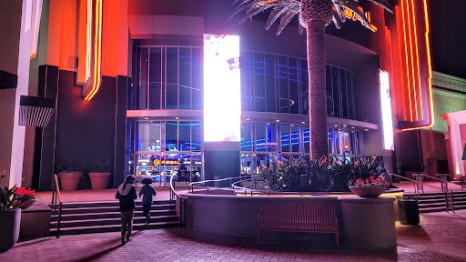 Movie Theater «Edwards Irvine Spectrum 21 IMAX & RPX», reviews and photos, 500 Spectrum Center Dr, Irvine, CA 92618, USA