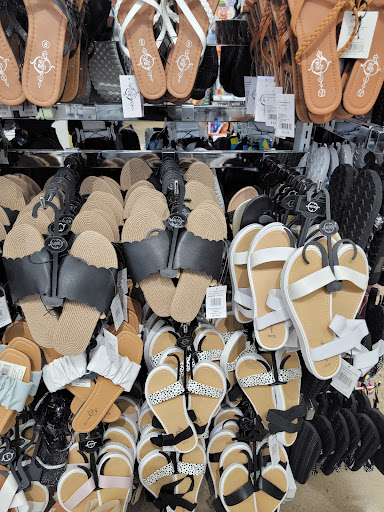 Variety Store «Five Below», reviews and photos, 4801 McKnight Rd, Pittsburgh, PA 15237, USA