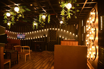 Goofys Cafe - 1 St Floor, Meridian Signature, Girish Park North, 66, Vivekananda Rd, Kolkata, West Bengal 700006, India