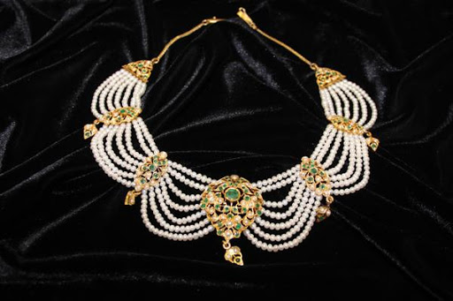 Diamond Dealer «Diamond and Jewelry Gallery Studio City», reviews and photos, 12456 Ventura Blvd, Studio City, CA 91604, USA