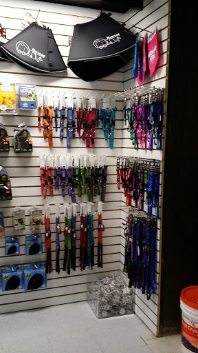 Pet Supply Store «Paws & Claws & Co», reviews and photos, 1801 E Market St, Warsaw, IN 46580, USA