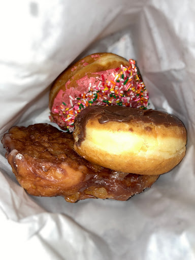 Donut Shop «Heavenly Donuts», reviews and photos, 1915 N Lombard St, Portland, OR 97217, USA