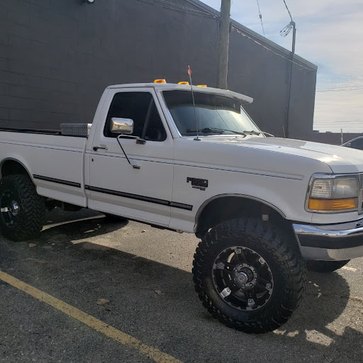 Auto Body Shop «Buzz-Off Automotive», reviews and photos, 1752 W Maple Rd, Troy, MI 48084, USA