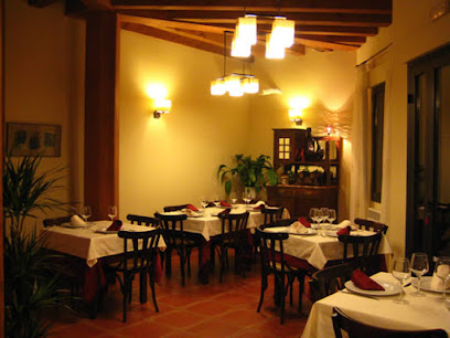 Restaurante Casa Juana - C. Tercera, 1, 40109 Valsaín, Segovia, Spain