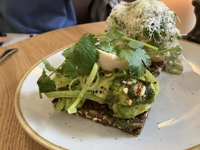 Telefonnummer for Mad & Kaffe Amagerbro