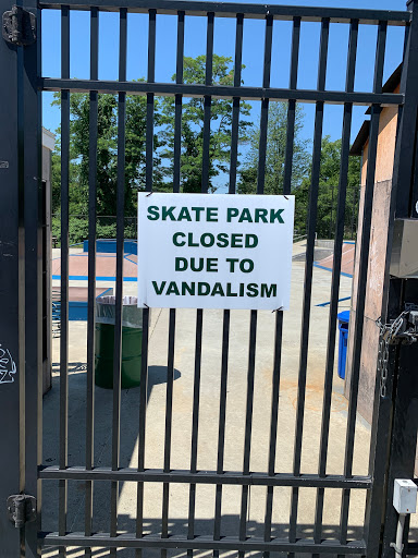 Clifton Park Skatepark image 3