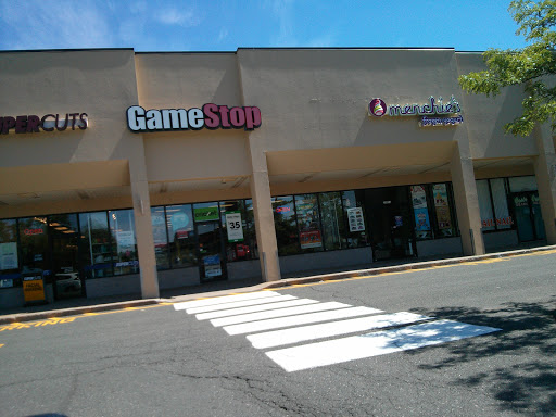 Video Game Store «GameStop», reviews and photos, 2997 Berlin Turnpike, Newington, CT 06111, USA