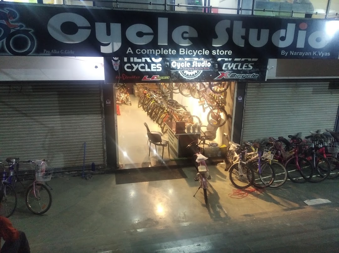 Cycle studio