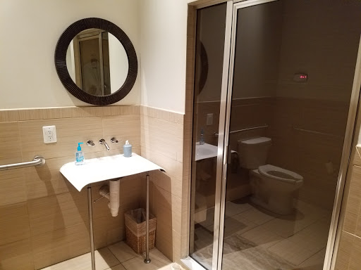 Beauty Salon «Varuna Aveda Salon Spa», reviews and photos, 1 Park Pl #11, Annapolis, MD 21401, USA