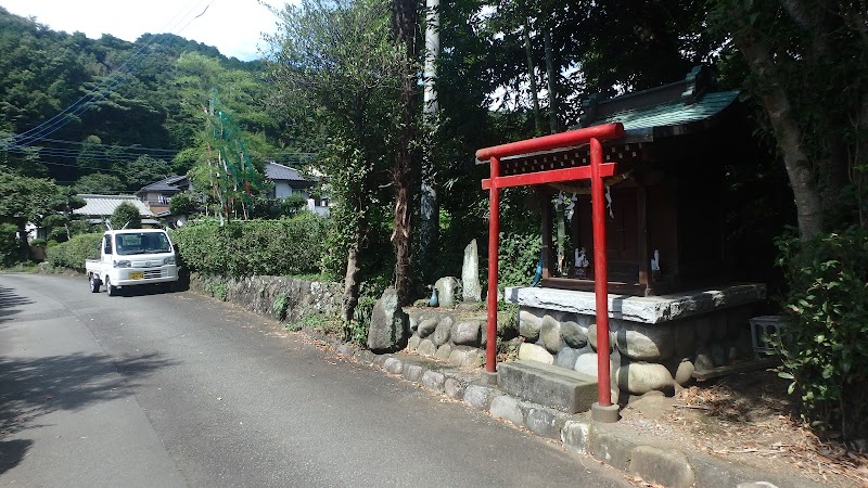 稲荷神社（茶畑）