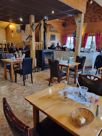 Atmosphère du Restaurant Le Chalet à Bourg-Achard - n°8