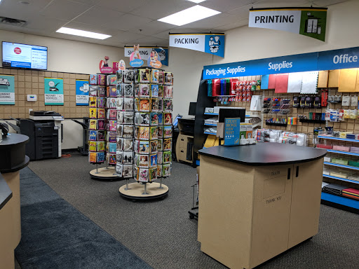 Shipping and Mailing Service «The UPS Store», reviews and photos, 855 Village Center Dr, North Oaks, MN 55127, USA