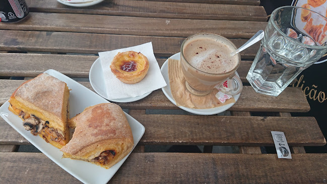 Comentários e avaliações sobre o Moment’ Um Pão de Chocolate