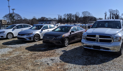 Used Car Dealer «Monarch Auto Sales», reviews and photos, 4519 W Market St #100, Greensboro, NC 27407, USA