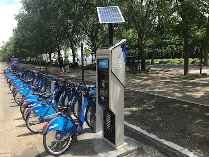 Citi Bike: South Waterfront Walkway - Sinatra Dr & 1 St