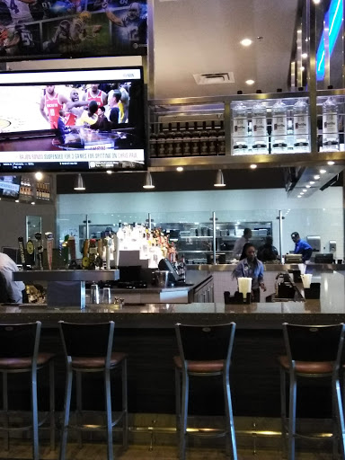 Restaurant «Main Event Entertainment», reviews and photos, 3101 Cobb Pkwy SE #104, Atlanta, GA 30339, USA