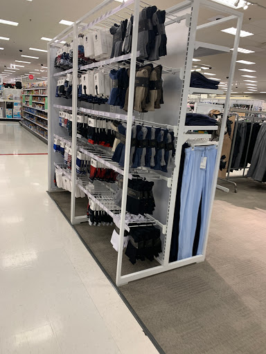 Department Store «Target», reviews and photos, 1111 Brook Forest Ave, Shorewood, IL 60404, USA