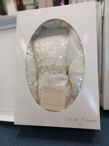 Dry Cleaner «Classic Dry Cleaners», reviews and photos, 1630 Duvall Ave NE # H, Renton, WA 98059, USA