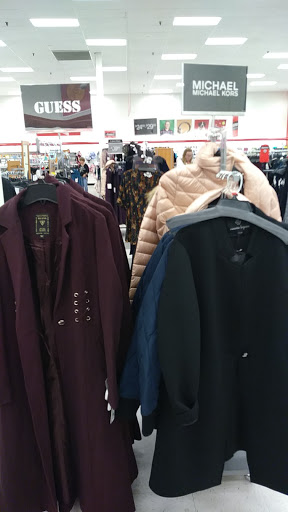 Department Store «T.J. Maxx», reviews and photos, 14 Candlewood Lake Rd, Brookfield, CT 06804, USA