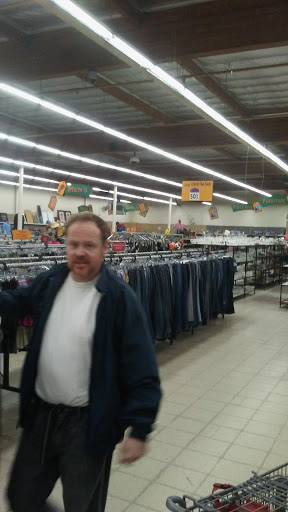 Thrift Store «Thrift Town», reviews and photos, 3645 San Pablo Dam Rd, El Sobrante, CA 94803, USA