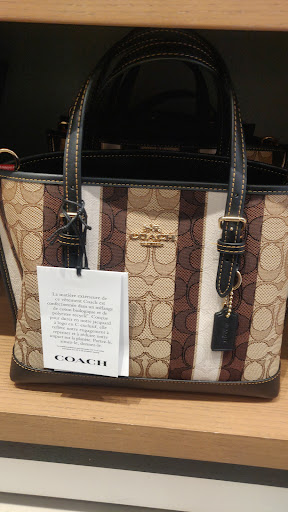 Clothing Store «Coach», reviews and photos, 1 Premium Outlet Blvd #201, Tinton Falls, NJ 07753, USA