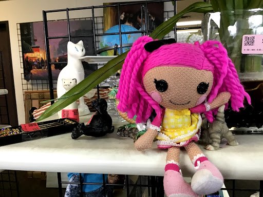 Thrift Store «Angel View Resale Store - Bermuda Dunes», reviews and photos, 77898 Country Club Dr # 91, Palm Desert, CA 92211, USA