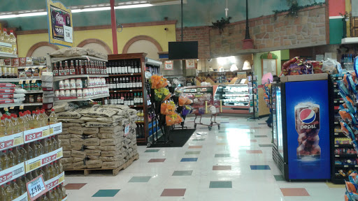 Shopping Mall «Alta Vista Shopping Center», reviews and photos, 1459 Freedom Blvd, Watsonville, CA 95076, USA