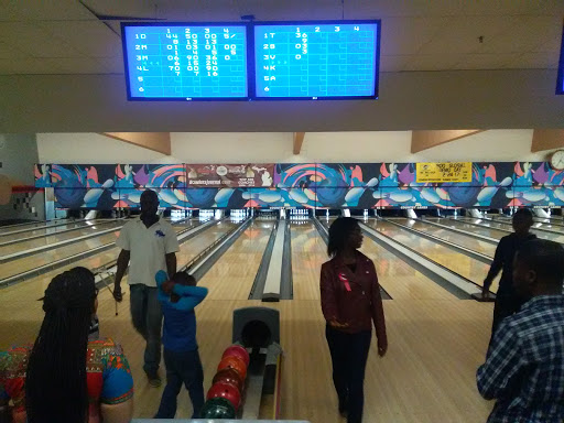 Bowling Alley «Country Lanes», reviews and photos, 30250 W Nine Mile Rd, Farmington Hills, MI 48336, USA