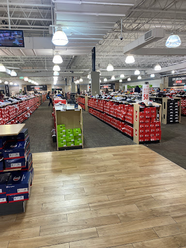 Shopping Mall «Roosevelt Mall», reviews and photos, 2339 Cottman Ave #1, Philadelphia, PA 19149, USA