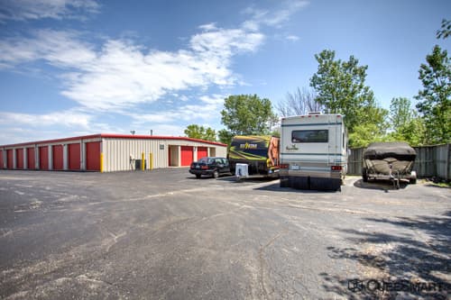 Self-Storage Facility «CubeSmart Self Storage», reviews and photos, 3501 Washington St, Gurnee, IL 60031, USA