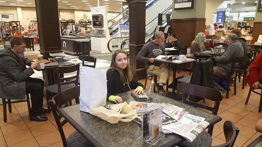 Book Store «Barnes & Noble Oxford Valley», reviews and photos, 210 Commerce Blvd, Fairless Hills, PA 19030, USA