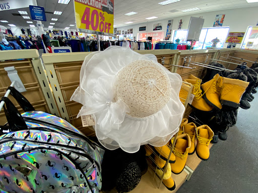 Uniform Store «Scrub Pro Uniforms & Gallo Clothing», reviews and photos, 78 Mountain Rd, Glen Burnie, MD 21060, USA