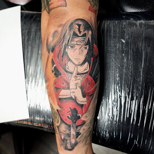 Explore tattoos behind ear ideas, creative tattoo ideas in Columbus, available at Broken Tarot Tattoo Parlour