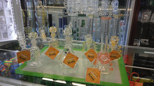 Tobacco Shop «Burien Smoke Shop», reviews and photos, 12822 Ambaum Blvd SW, Burien, WA 98146, USA