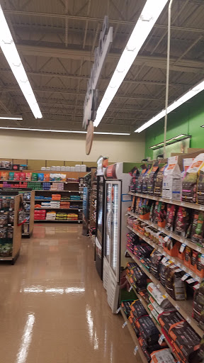 Pet Supply Store «Petco Animal Supplies», reviews and photos, 2615 Medical Center Pkwy #500, Murfreesboro, TN 37129, USA