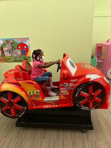 Shopping Mall «River Oaks Center», reviews and photos, 96 River Oaks Center Dr, Calumet City, IL 60409, USA