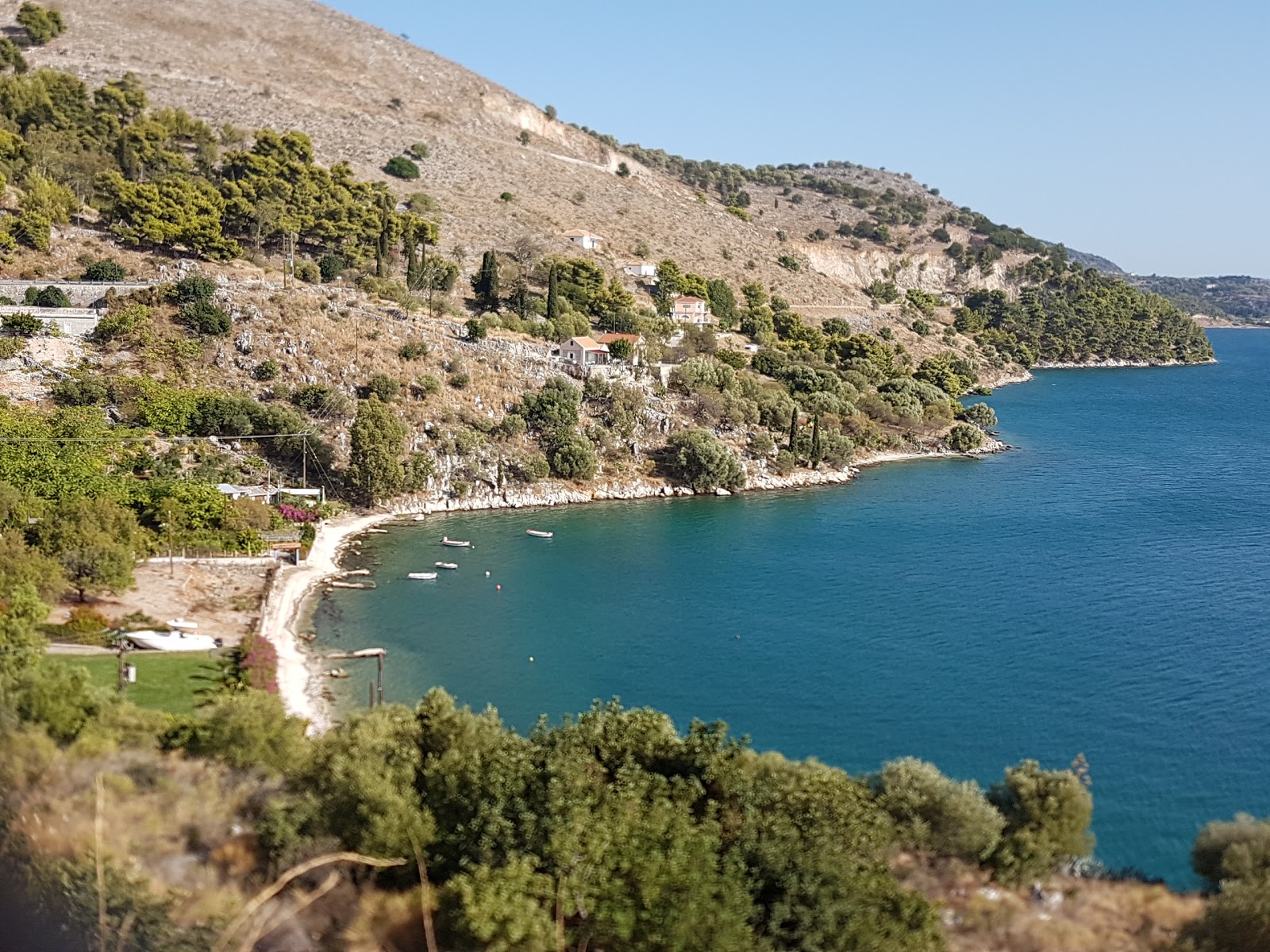 Zdjęcie Agios Konstantinos z mała zatoka