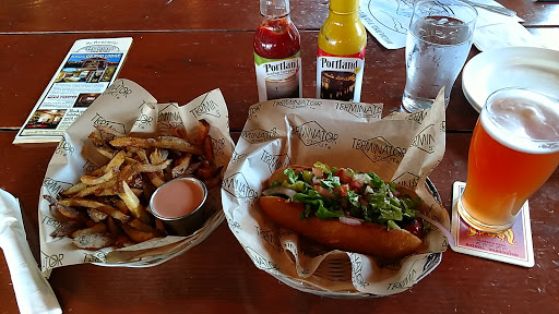 Brewpub «McMenamins Highland Pub & Brewery», reviews and photos, 4225 SE 182nd Ave, Gresham, OR 97030, USA