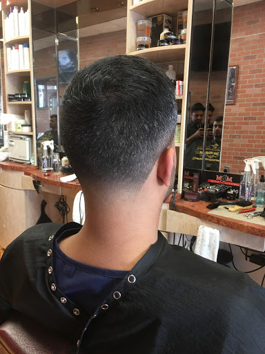 Barber Shop «Rockville Barber Shop», reviews and photos, 224 Merrick Rd, Rockville Centre, NY 11570, USA