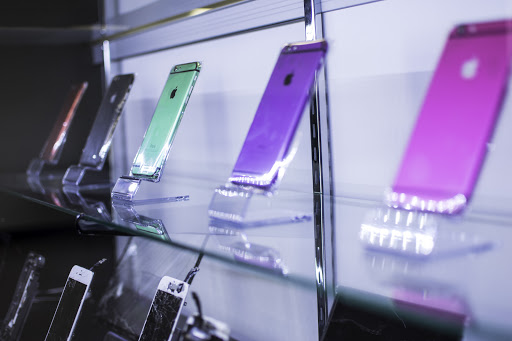 Electronics Repair Shop «iRepair - Cell Phone Repair», reviews and photos, 4251 Winder Hwy e, Flowery Branch, GA 30542, USA