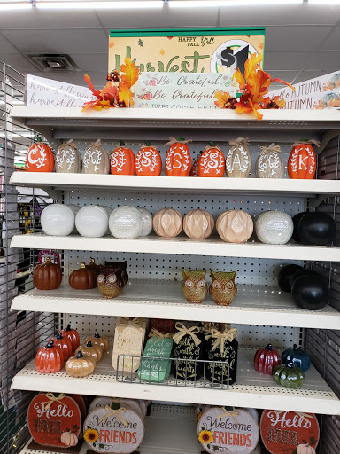 Dollar Store «Dollar Tree», reviews and photos, 102 Peter Pan Rd, Independence, KS 67301, USA