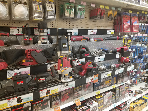 Hardware Store «Harbor Freight Tools», reviews and photos, 3428 E Silver Springs Blvd, Ocala, FL 34470, USA