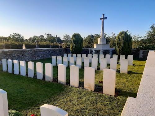 Cimetière militaire St. Vaast Communal Cemetery Extension Saint-Vaast-en-Cambrésis