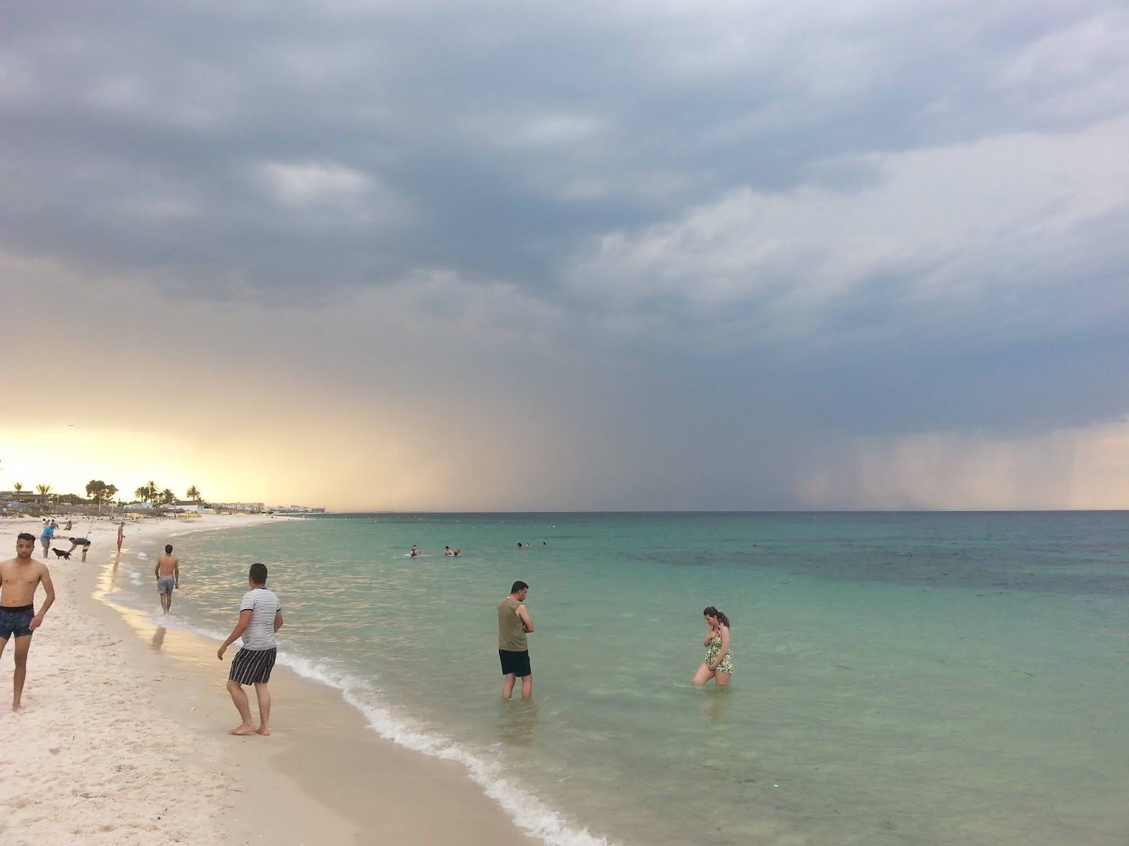 Foto van Plage Mariem met ruim strand