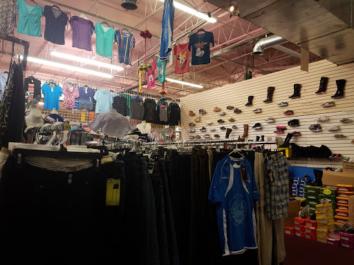 Shopping Mall «Bazaar El Royal Shopping Mall», reviews and photos, 2534 Royal Ln, Dallas, TX 75229, USA