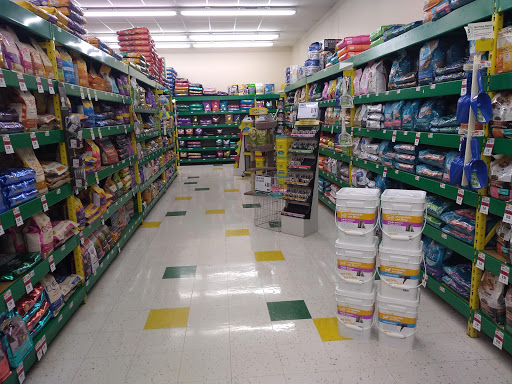 Pet Supply Store «Pet Supplies Plus», reviews and photos, 3820 Milan Rd, Sandusky, OH 44870, USA